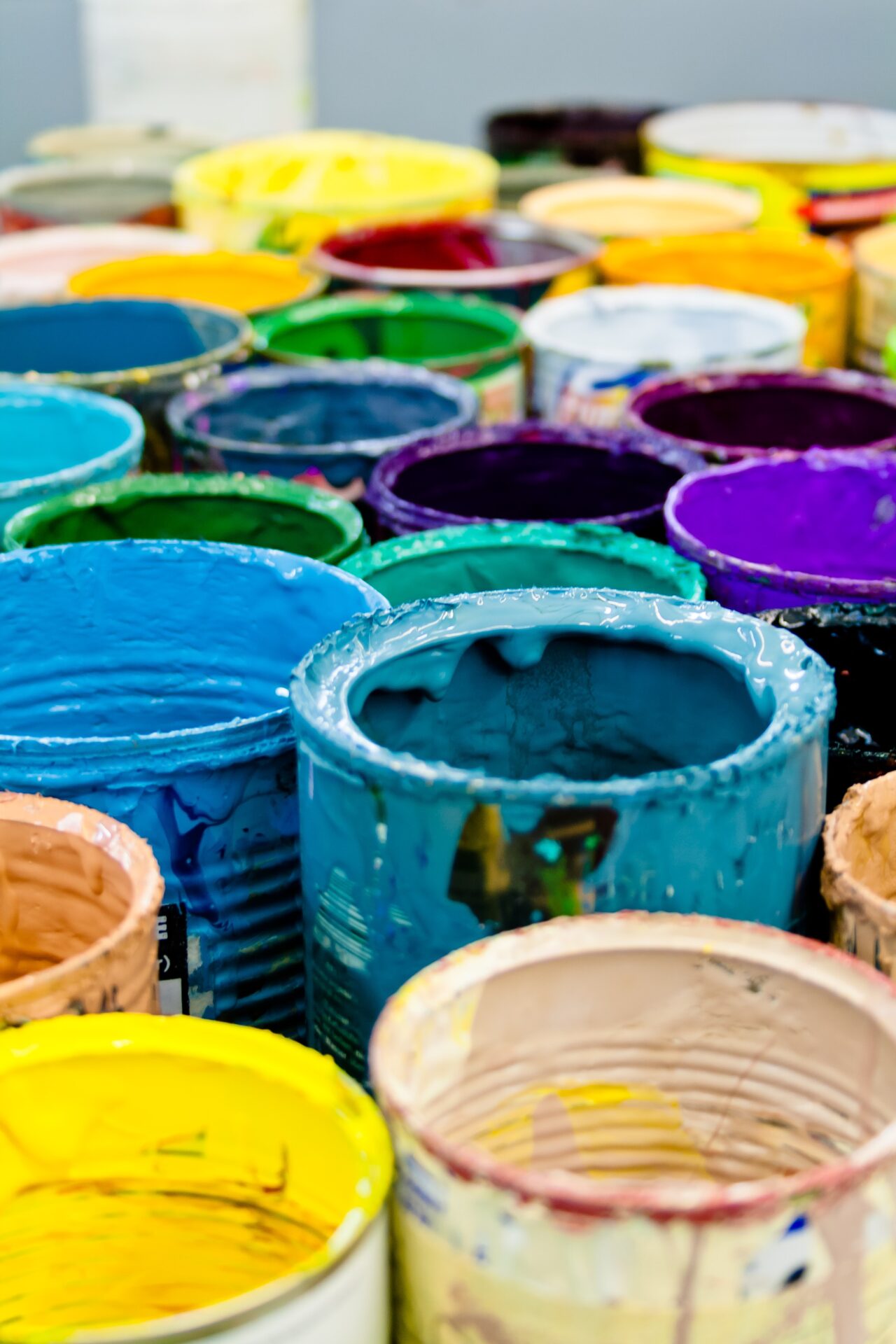 assorted-color-paint-buckets-1887946